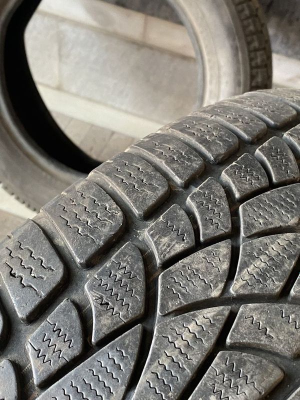 Dunlop 235/55/18 Dunlop 235/55/18