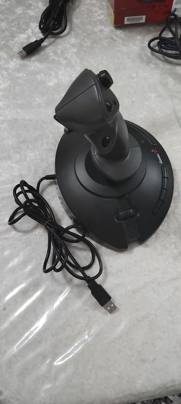 Джойстик Genius F-23 USB для авиасимулятор Джойстик Genius F-23 USB для авиасимулятор