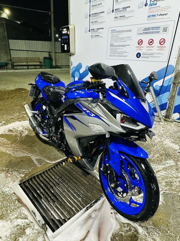 Yamaha R3 400 cc Yamaha R3 400 cc