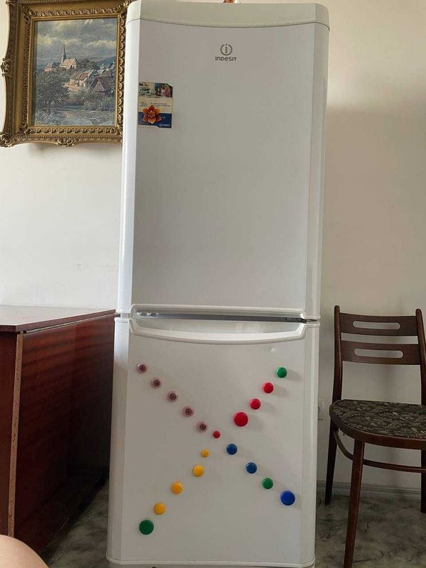 Холодильник INDESIT , продается. Холодильник INDESIT , продается.
