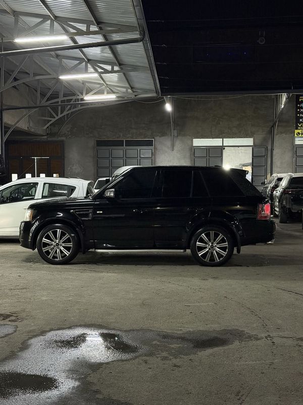 Range Rover 4.4 Sport sotiladi Range Rover 4.4 Sport sotiladi