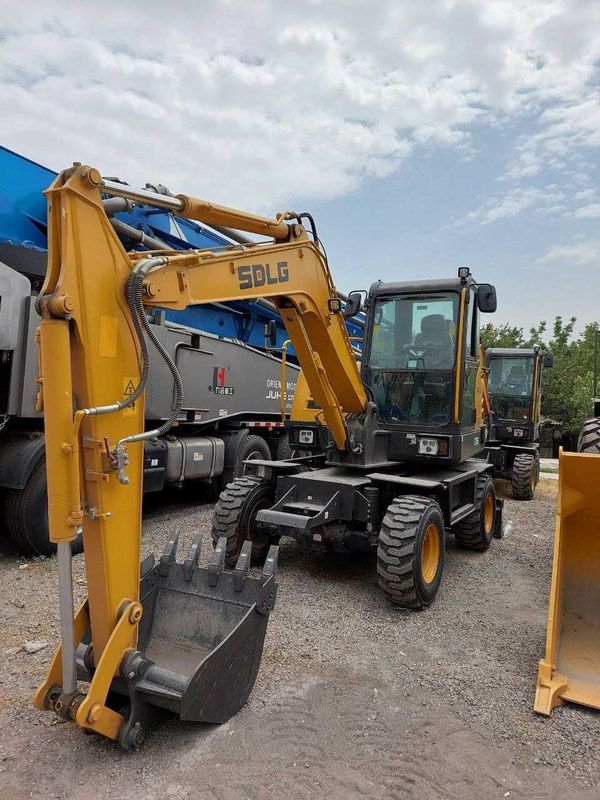 SDLG E765F Колесный экскаватор VOLVO аналог SDLG E765F Колесный экскаватор VOLVO аналог