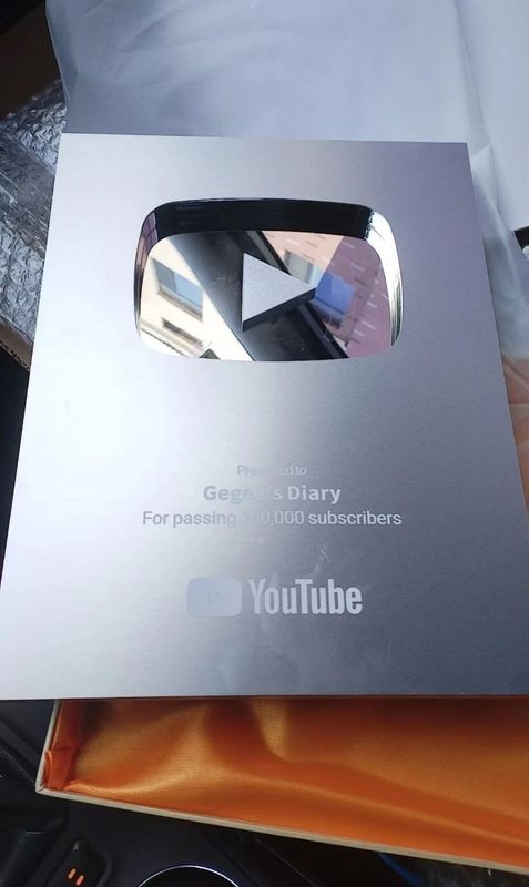 Youtube knopkasini sotib oling.(Silver va Gold) Youtube knopkasini sotib oling.(Silver va Gold)