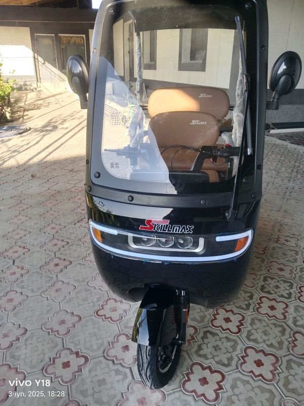 Skuter 3 oyoqli naveslik Skuter 3 oyoqli naveslik