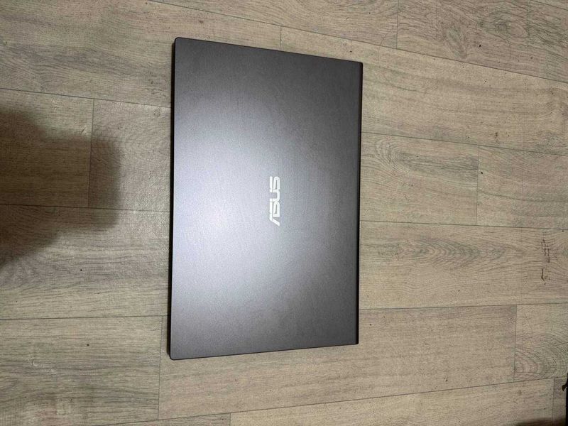 Ноутбук ASUS X515M Ноутбук ASUS X515M