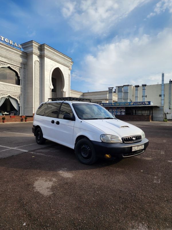 Kia Carnival sotiladi!!!