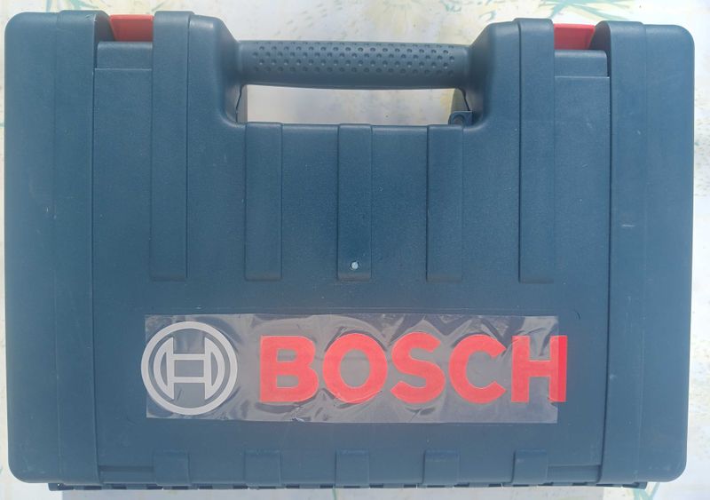 Продам перфоратор BOSCH GBH 2-226DRE