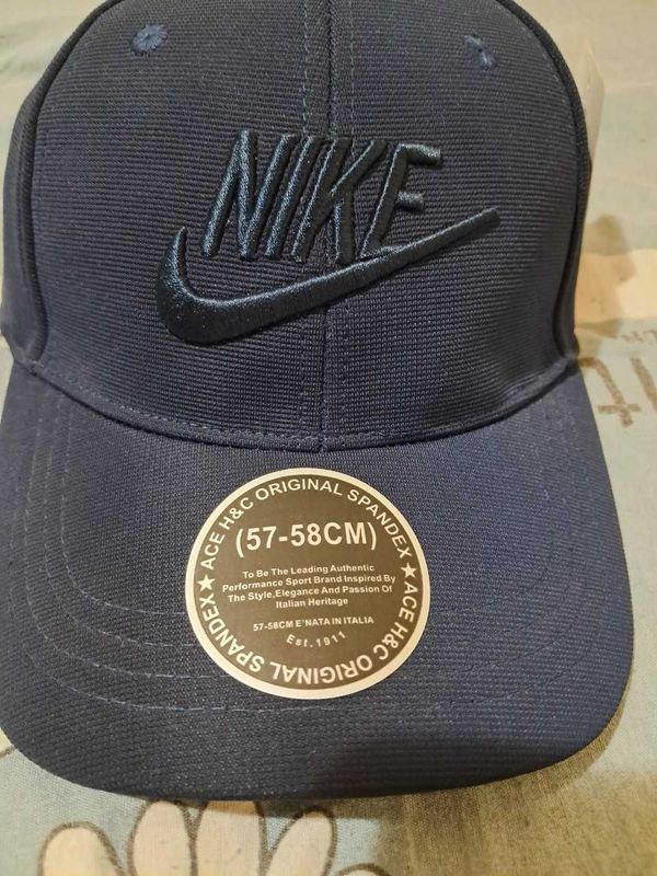 Продам оригинальную кепку Nike Продам оригинальную кепку Nike