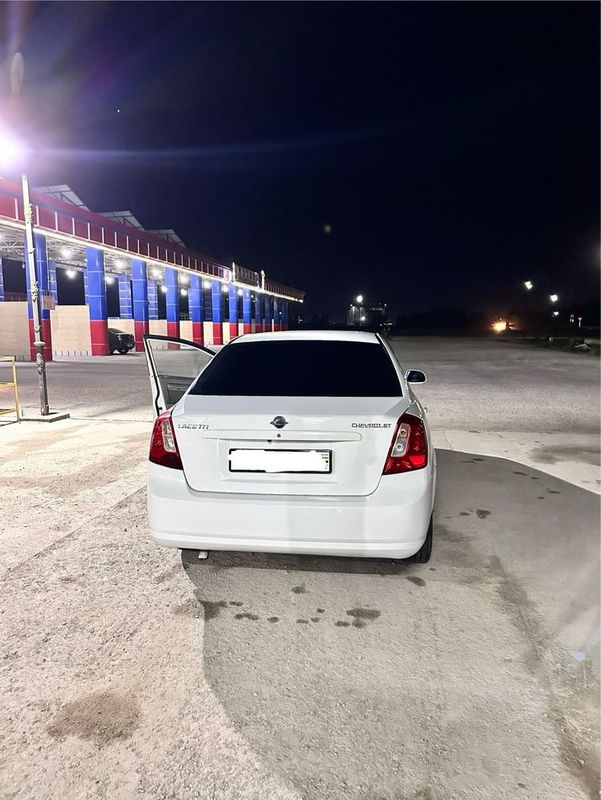 Lacetti 1.8 2010 Lacetti 1.8 2010