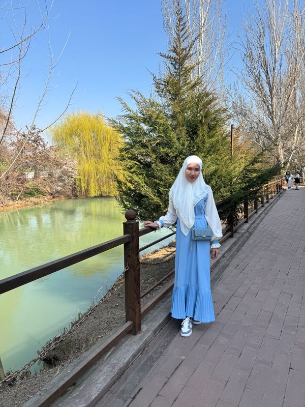 Kastyumlari materialida koylak Kastyumlari materialida koylak
