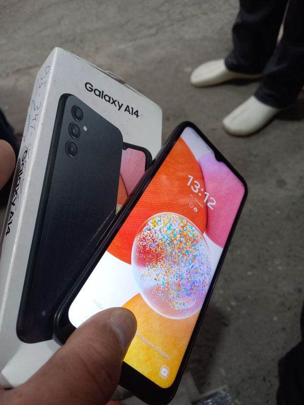 A14 samsung ideal holati yangi tiniq 64GB hotira usta ko'rmagan radnoy