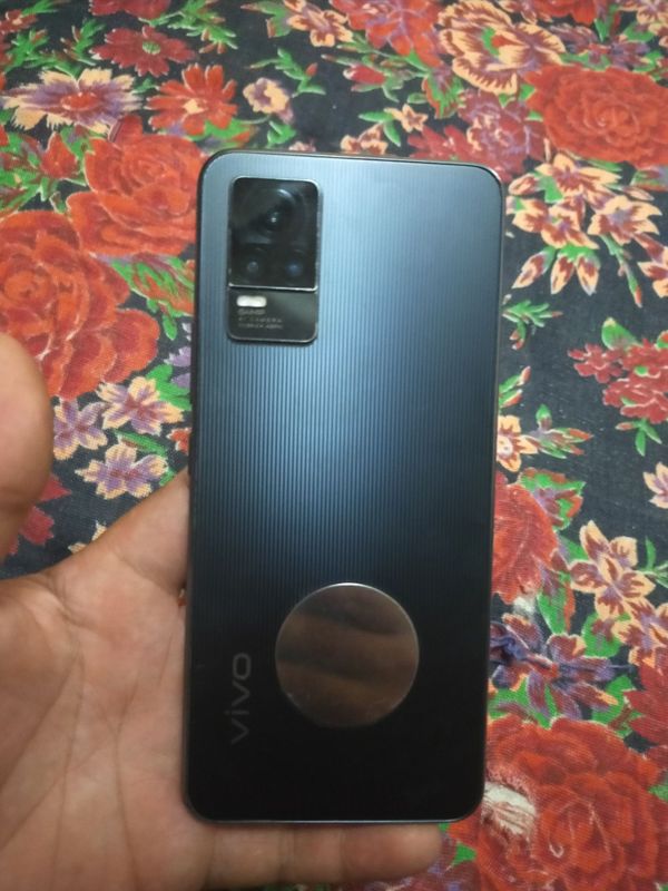 Vivo 21e 8+4/128gb sotiladi Vivo 21e 8+4/128gb sotiladi