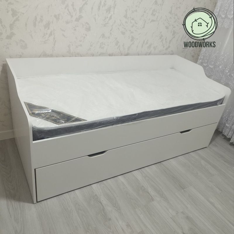 Кровать для двоих. Кровать для двоих.