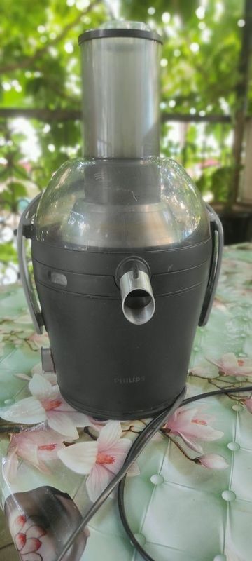 Соковыжималка Philips HR1869 — мощная и удобная в использовании! Соковыжималка Philips HR1869 — мощная и удобная в использовании!