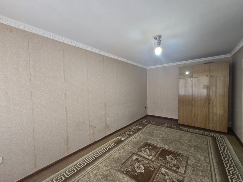 Zudlik bilan frunze massifda 1xonali kvartira sotiladi Zudlik bilan frunze massifda 1xonali kvartira sotiladi