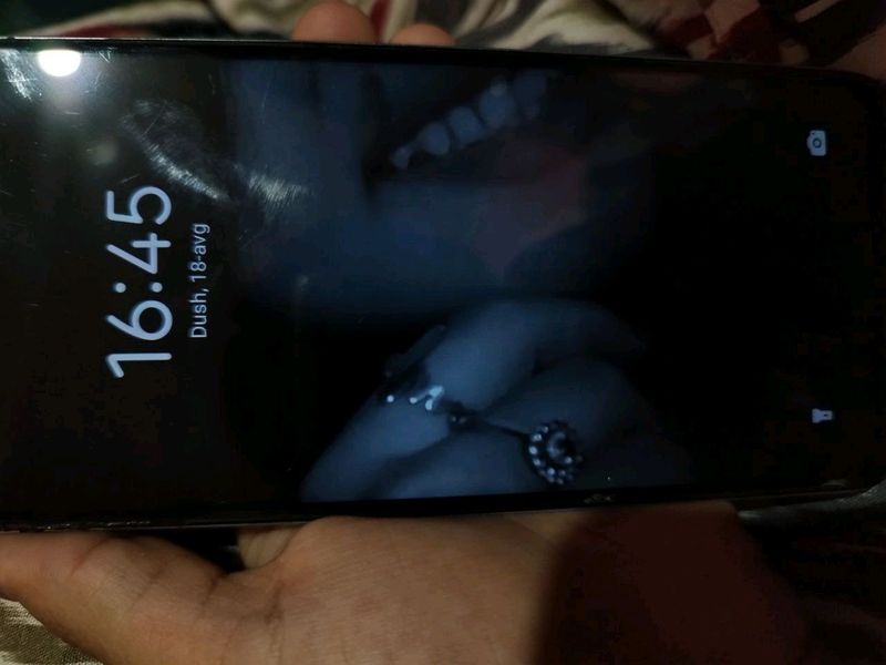 tecno Spark go 2024 128xotira tecno Spark go 2024 128xotira