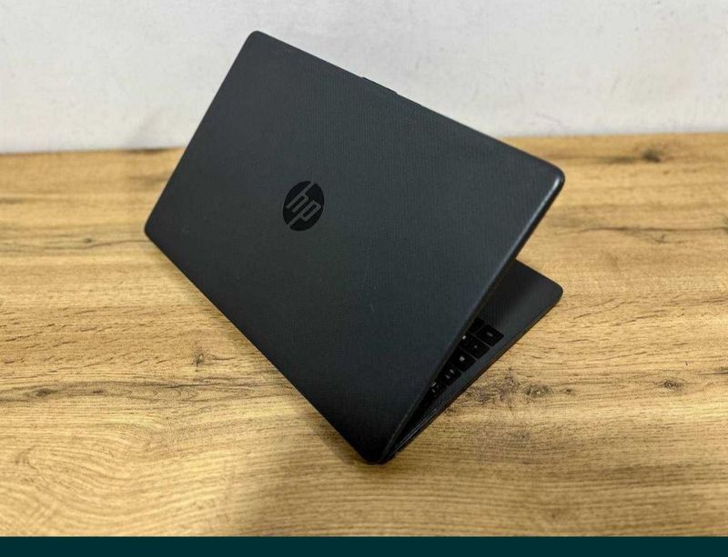 Hp laptop 15 15/6 dyum Hp laptop 15 15/6 dyum