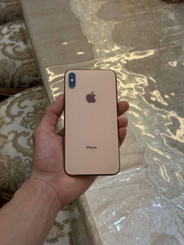 iPhone xs max 64 gb