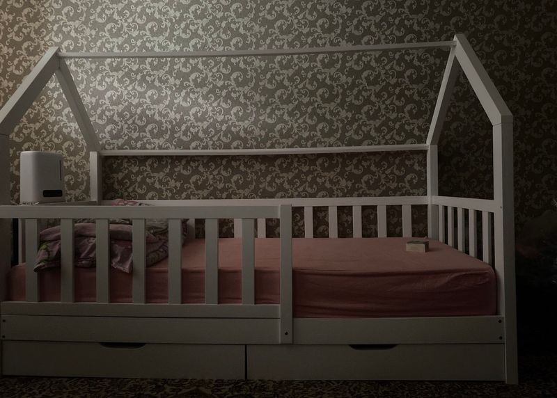 Продаю детскую кровать Продаю детскую кровать
