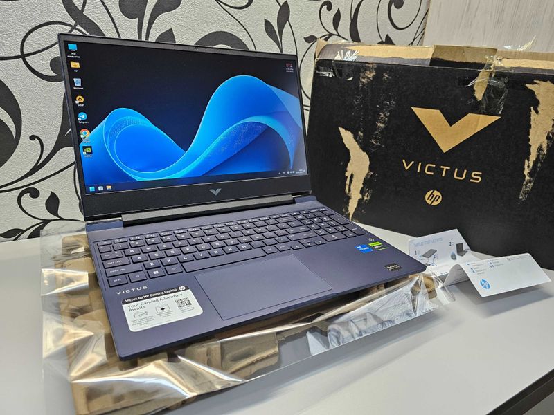 ПРОДАМ Victus 15-FA1093DX ГЕЙМЕРСКИЙ Ноутбук Core™ i5-13420H и RTX3050