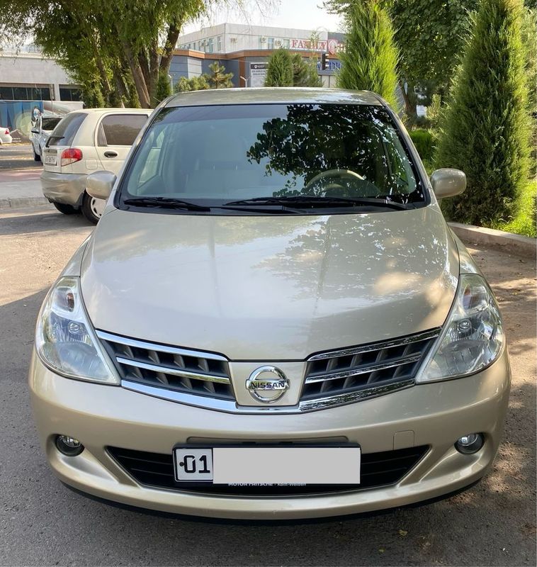 Nissan Tiida sotiladi 2008 Nissan Tiida sotiladi 2008