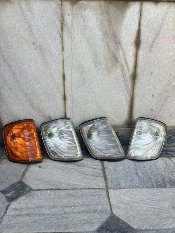 W124 поворотник W124 поворотник