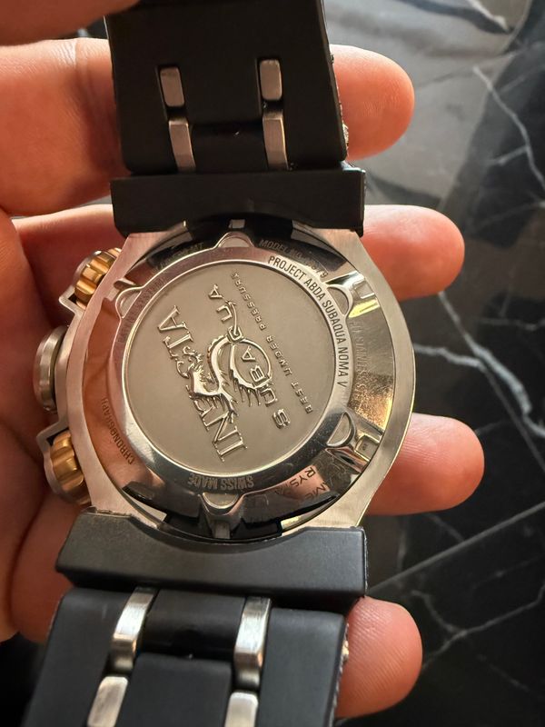 Invicta часы