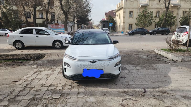 Hyundai Kona Elektro car Elektromobil sotiladi.electric KOREA