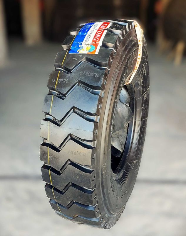 Автошина 12.00R20 20PR карьер Автошина 12.00R20 20PR карьер