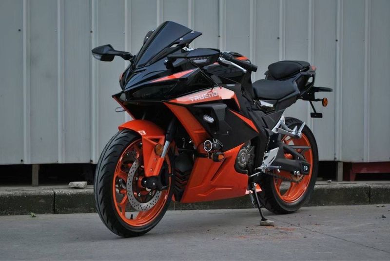 Ducati 400sr спорт байк Ducati 400sr спорт байк