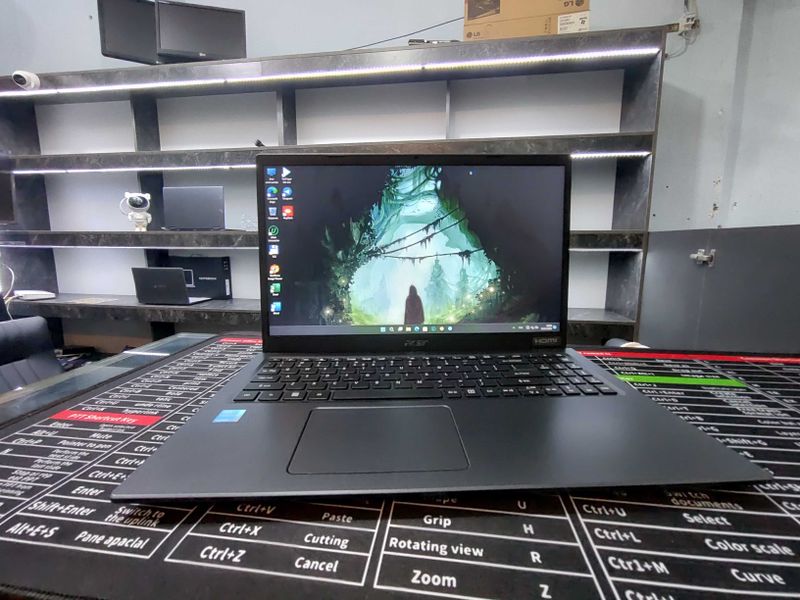 Ноутбук офисный Acer Aspire Ноутбук офисный Acer Aspire
