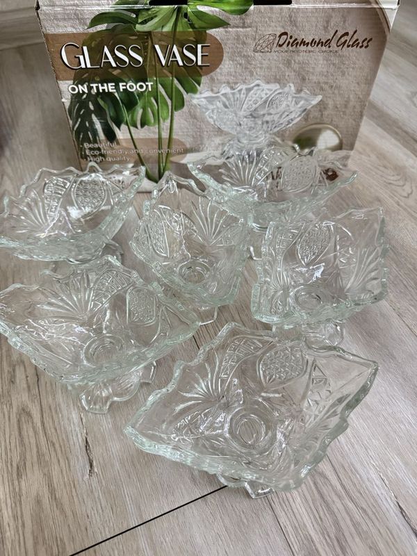 Чинни , Glass Vase