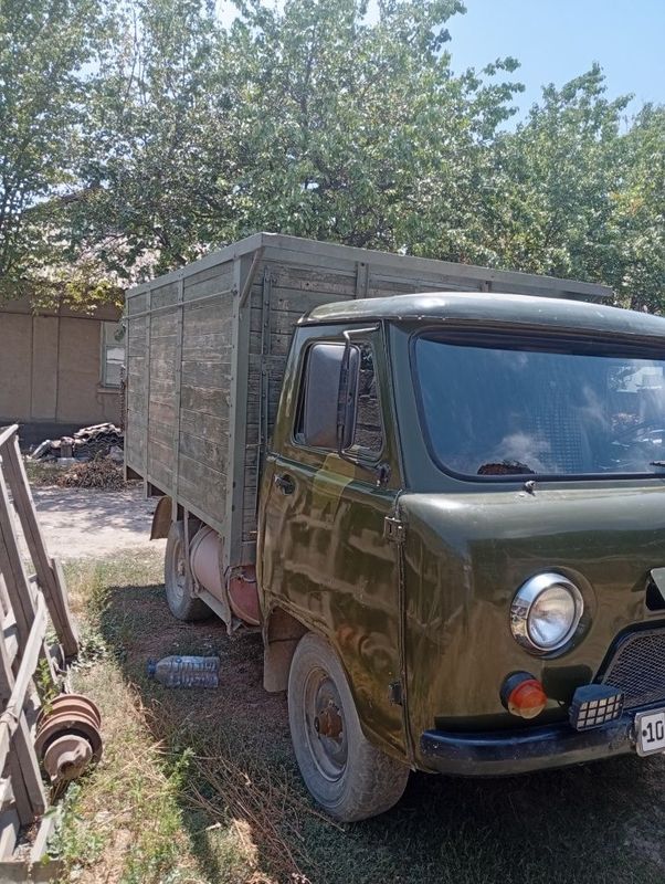 Продам авто УАЗ цена договорная мағына в хорошем састояние