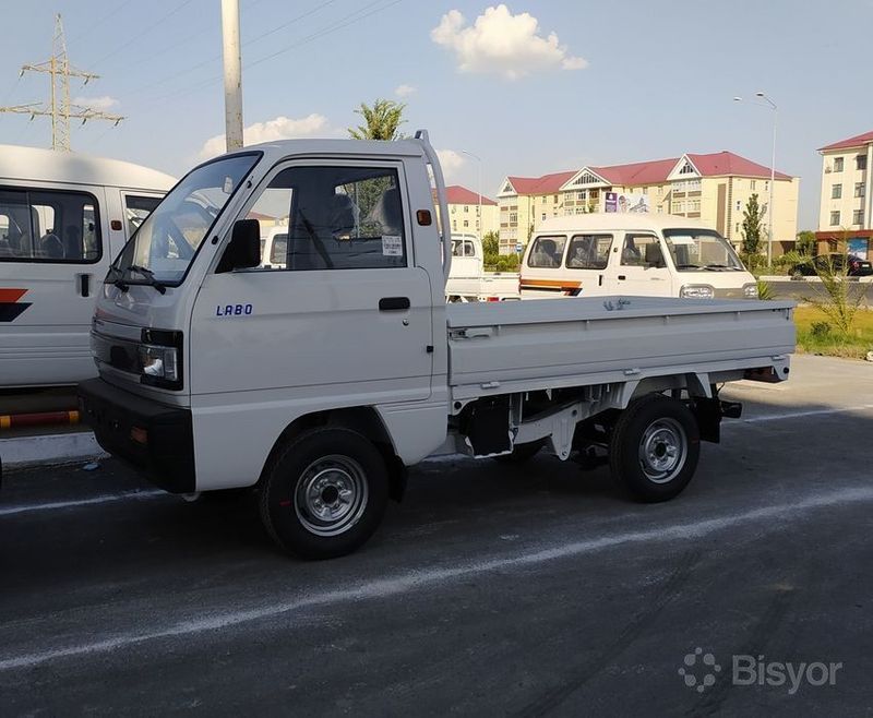 Chevrolet Labo yangi oq rang