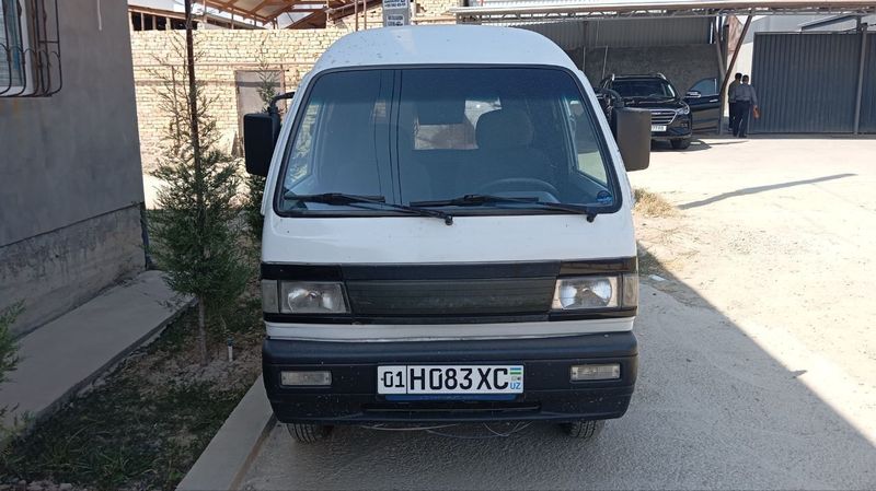 Damas van sotiladi.