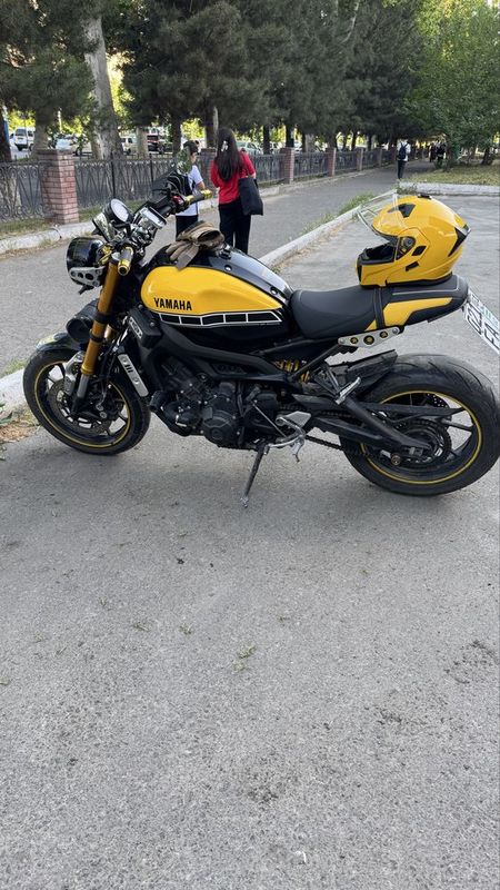 Yamaha xsr900 (юбилейный выпуск) Yamaha xsr900 (юбилейный выпуск)