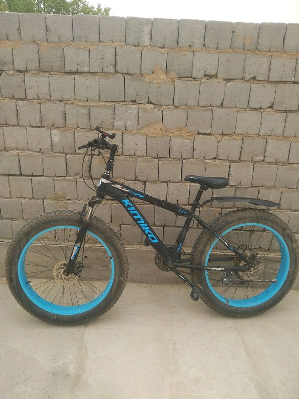 Velik Qarshi Qoratepa 1.500 Velik Qarshi Qoratepa 1.500