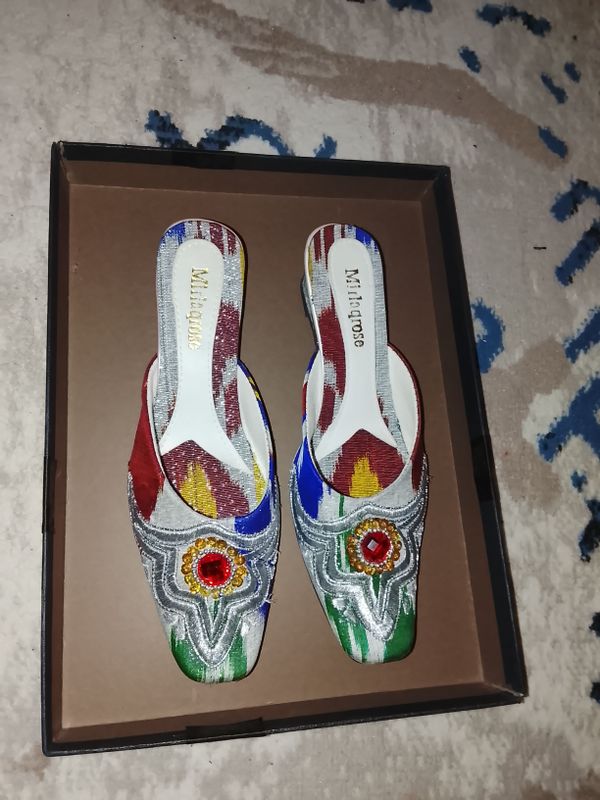 Ayollar oyoq kiyimi