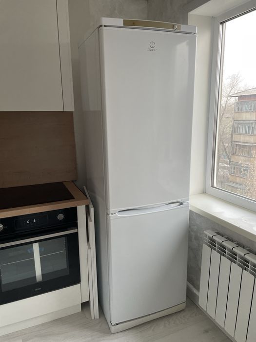 INDESIT xaladelnik INDESIT xaladelnik