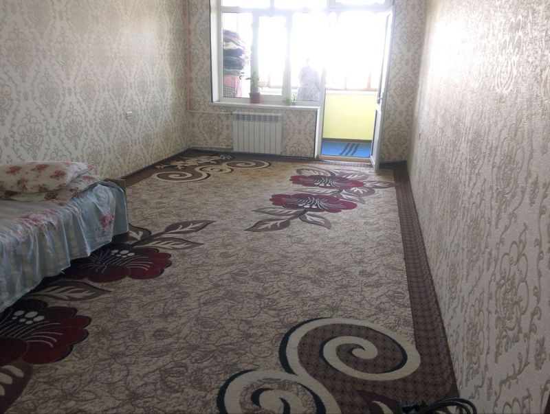 1 xonali kvartira sotiladi shinamgina va qulay joy