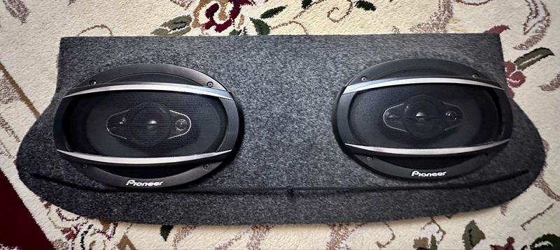 Калонки Pioneer 450 w с полкой для спарка