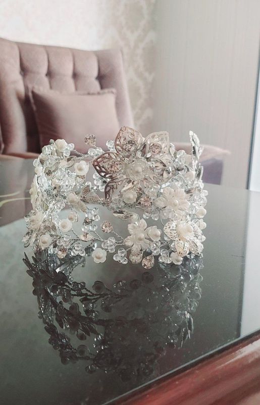 Diadema kelinlar uchun Diadema kelinlar uchun