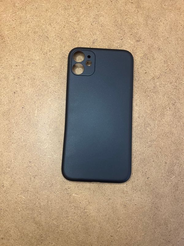Iphone 11 uchun chexol qora mativi Iphone 11 uchun chexol qora mativi