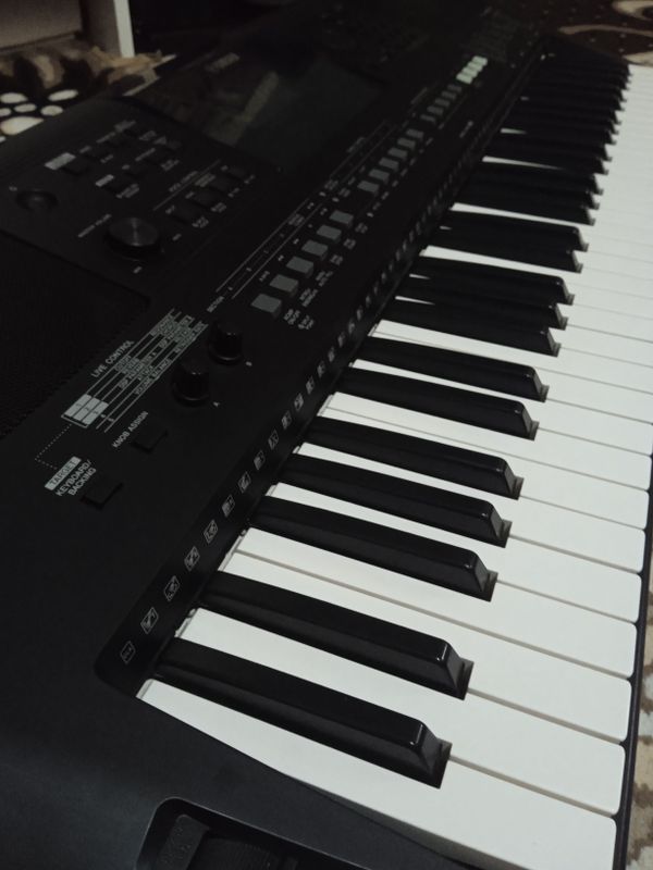 YAMAHA PSR-E 463 YAMAHA PSR-E 463
