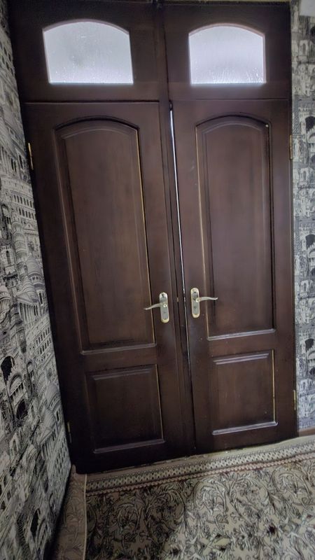 Продаются межкомнатные двери из сосны б/у Продаются межкомнатные двери из сосны б/у