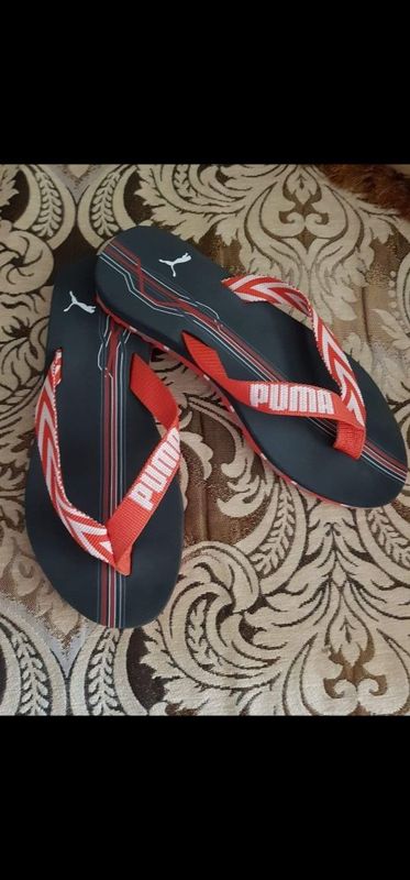 Сланцы 38-39 рр Puma оригинал состояние отличное Сланцы 38-39 рр Puma оригинал состояние отличное