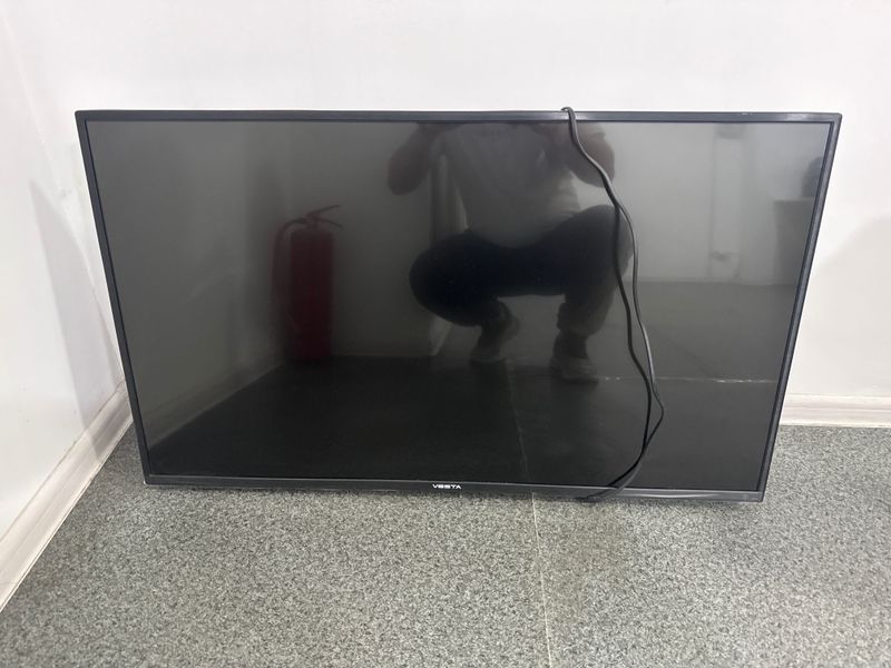 Телевизор Vesta 43” Телевизор Vesta 43”