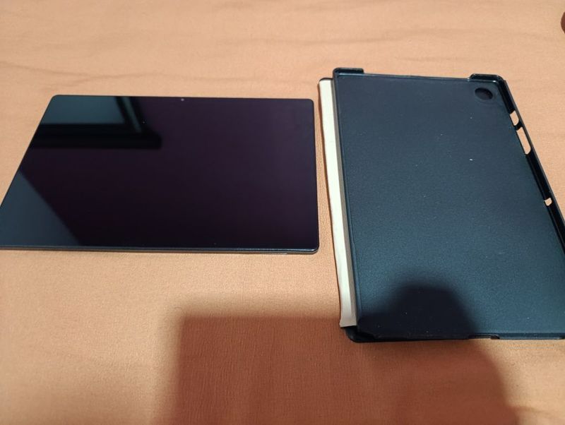 Samsung Galaxy Tab 8A yangi srochni sotiladi holati ideal
