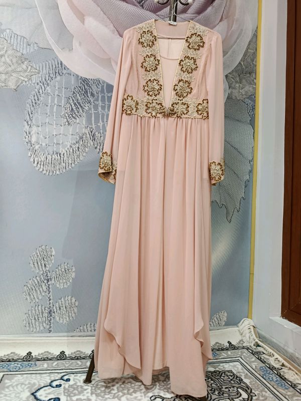 3 hil abaya sotaman ichida alohida kuylagi bor 3 hil abaya sotaman ichida alohida kuylagi bor
