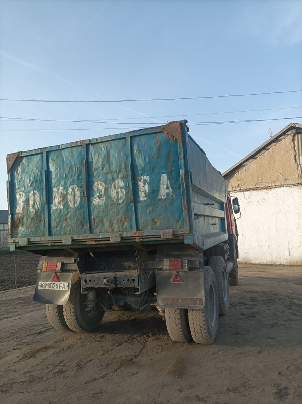 Kamaz samosval sotiladi